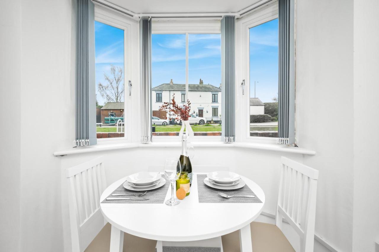 Beautiful Waterside Apartment - Parking - Perry Barr - Top Rated Birmingham Eksteriør billede