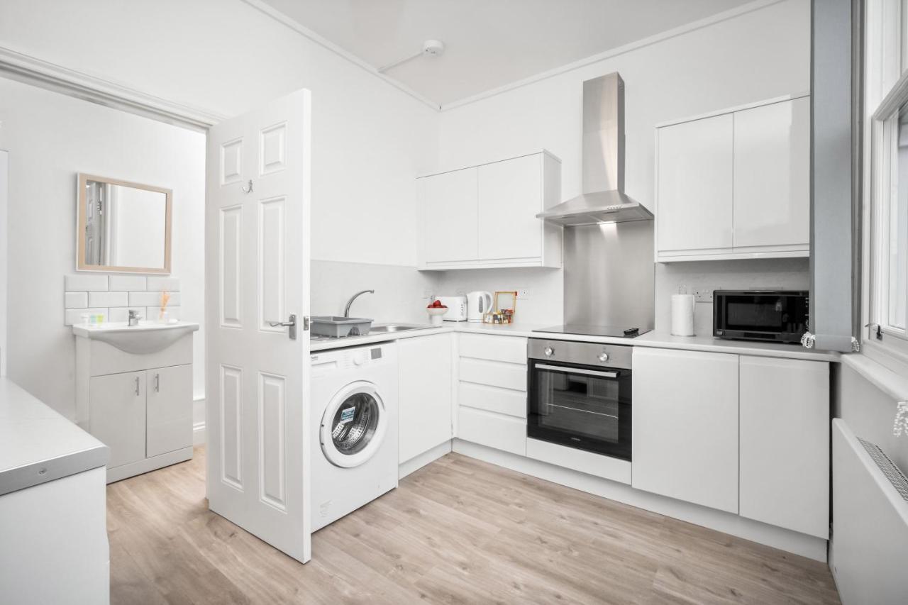 Beautiful Waterside Apartment - Parking - Perry Barr - Top Rated Birmingham Eksteriør billede