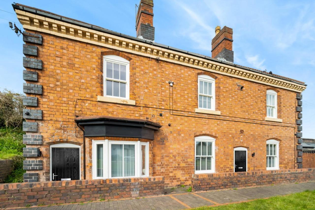 Beautiful Waterside Apartment - Parking - Perry Barr - Top Rated Birmingham Eksteriør billede